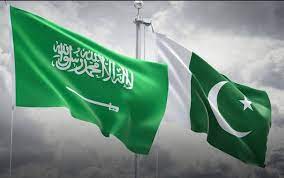 وزير الخارجية ونظيره الباكستاني يبحثان هاتفياً تطورات الأوضاع الإقليمية