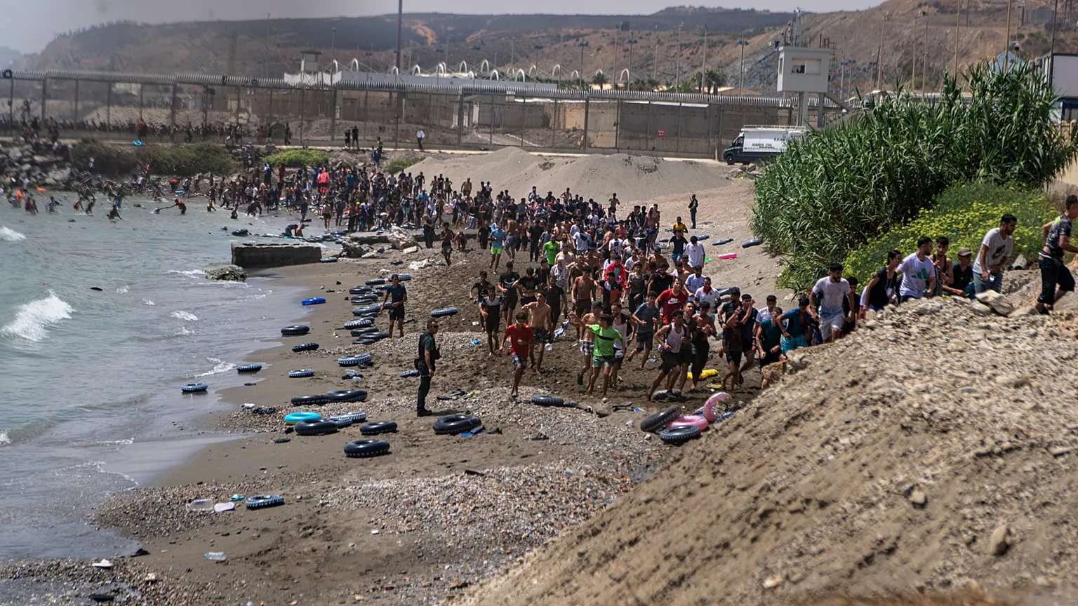 Crise à Ceuta : l'Espagne déploie l'armée, Schengen sous pression