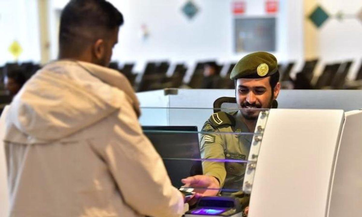 الأمن العام: عقوبة تأخر الوافد عن المغادرة عقب انتهاء تأشيرة الدخول تصل للسجن