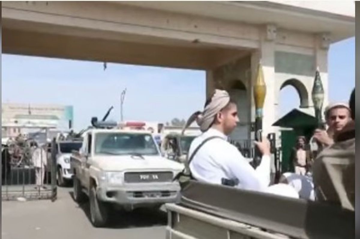 كاتب: غضب شعبي وقبلي كبير  في الداخل اليمني من ميليشيا الحوثي