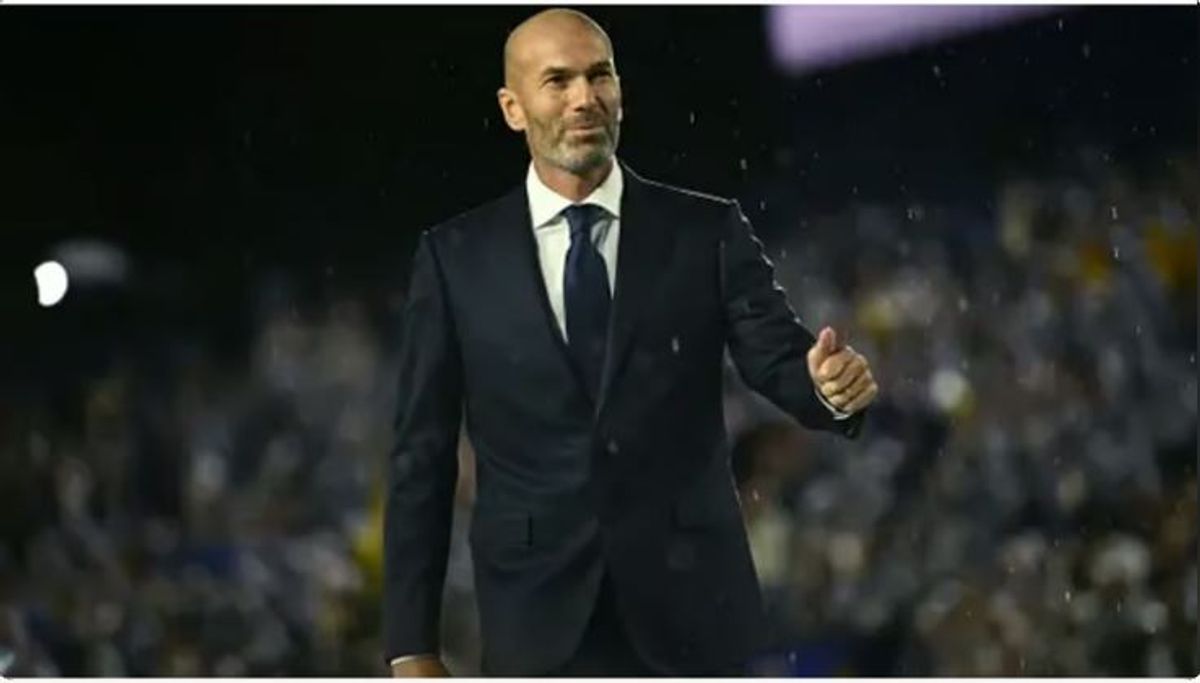 لاعب فرنسا السابق: زيدان سيترك بصمة على جميع لاعبي المنتخب