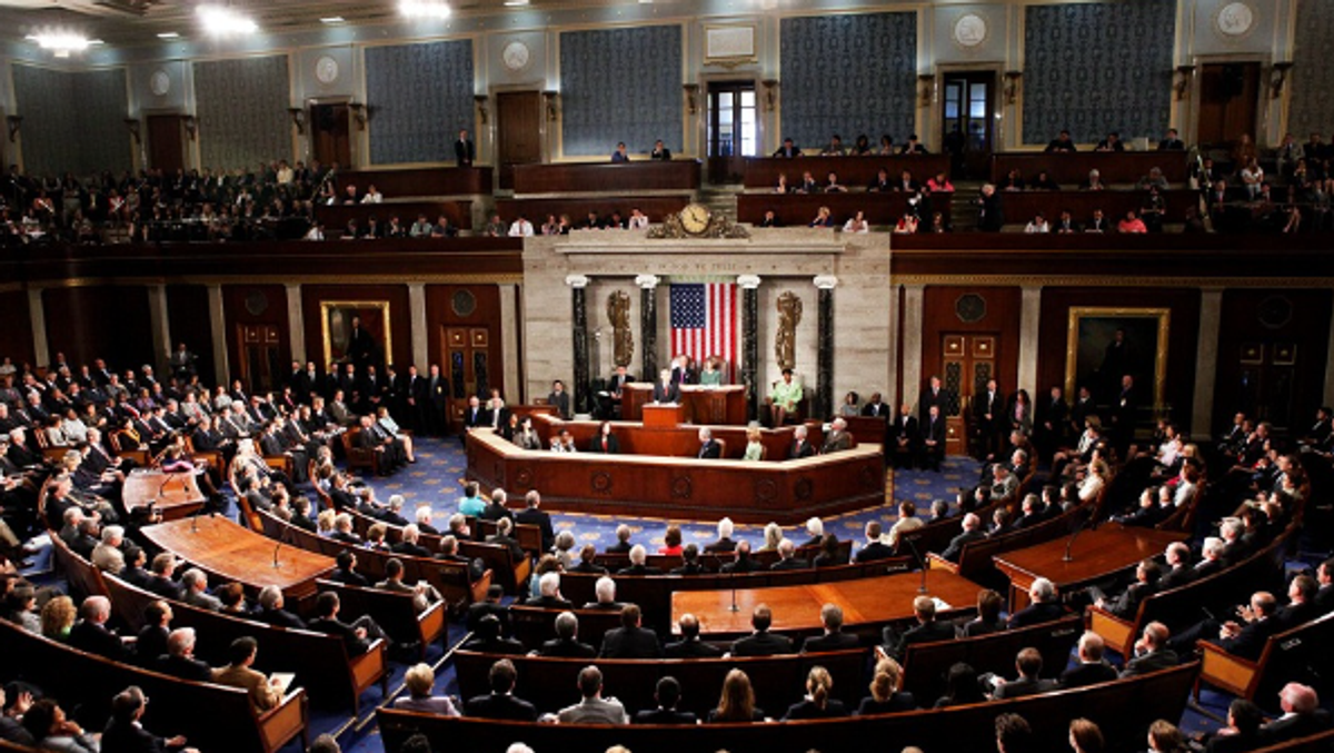 US House approves short-term funding bill to avert government shutdown