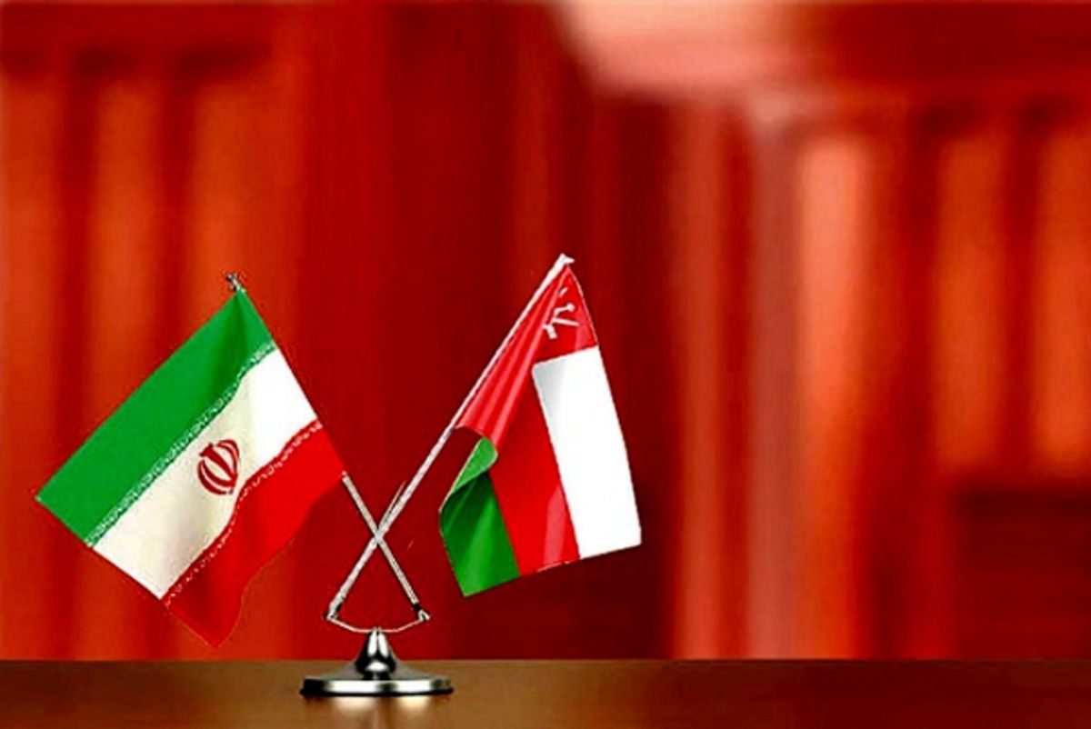 إيران وعمان تتفقان على مواصلة الحوار للتوصل لتفاهم بشأن أمن الملاحة بهرمز