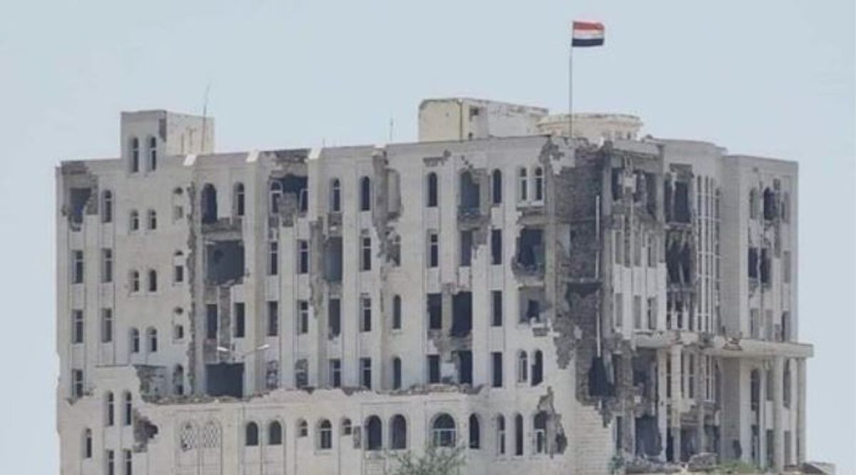 Les Houthis visent le complexe judiciaire au centre de Taëz