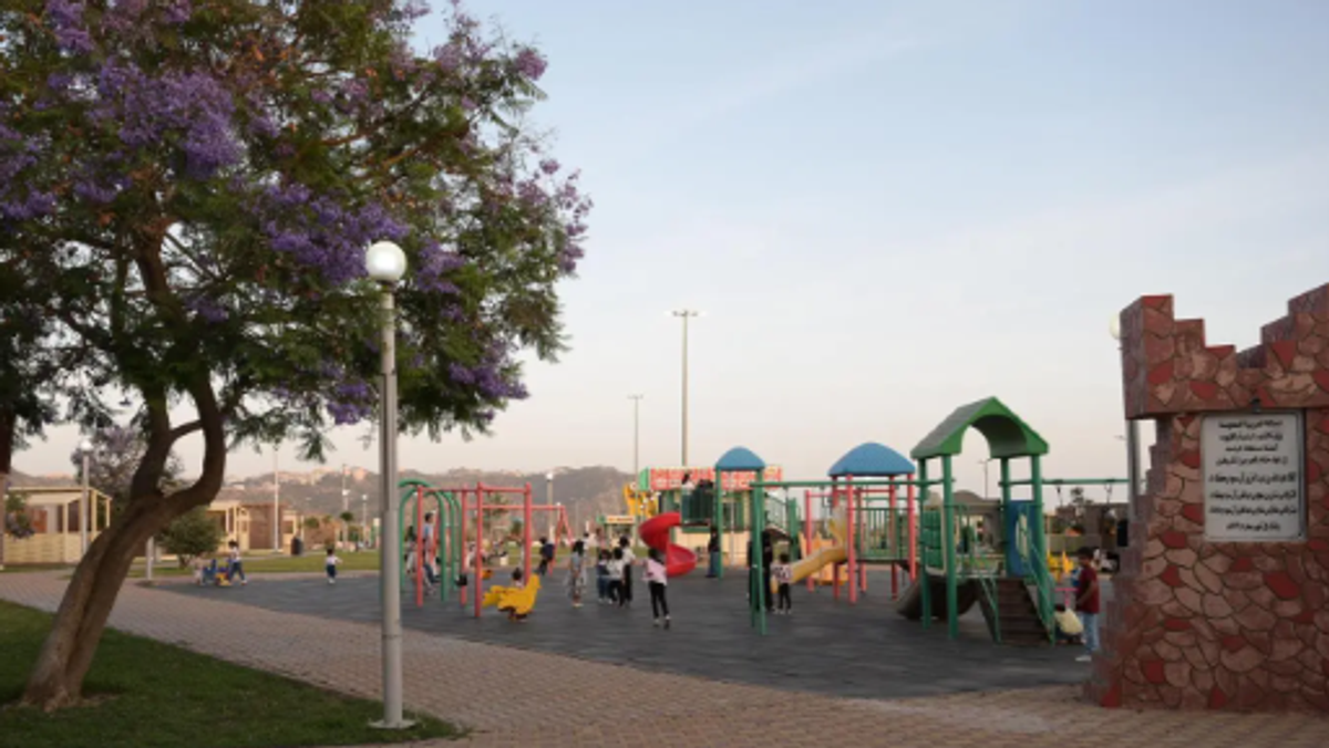 Prens Sultan bin Selman Parkı'ndan panoramik El-Baha manzarası
