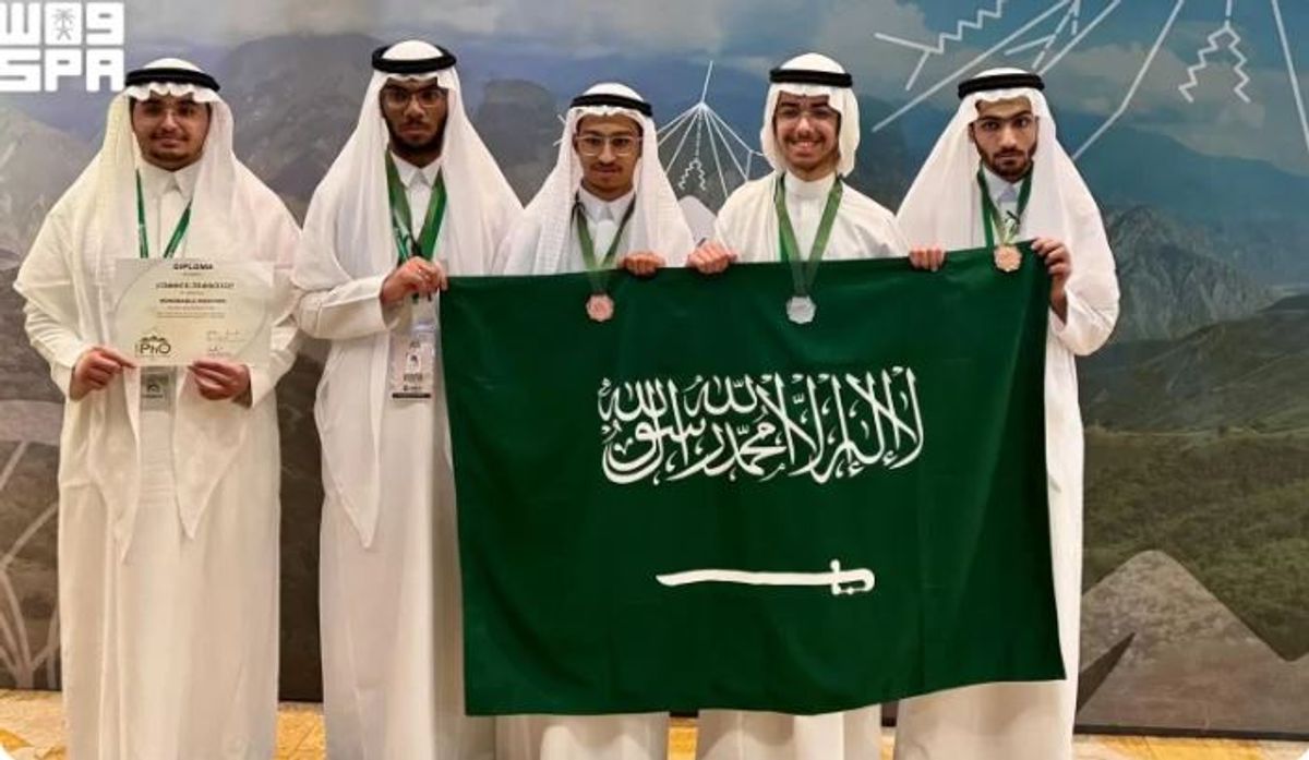 المنتخب السعودي للفيزياء يحقق 5 جوائز دولية في أولمبياد الفيزياء الدولي 2026 بكولومبيا