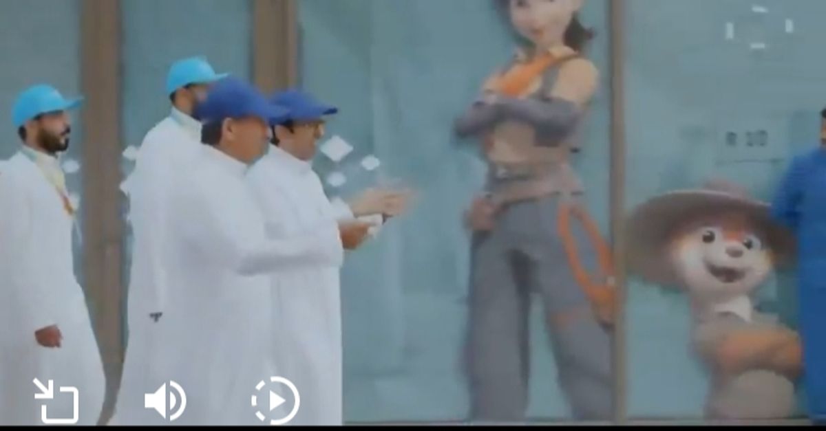 وزير السياحة يقوم بجولة تفقدية على "سفن ابها" 