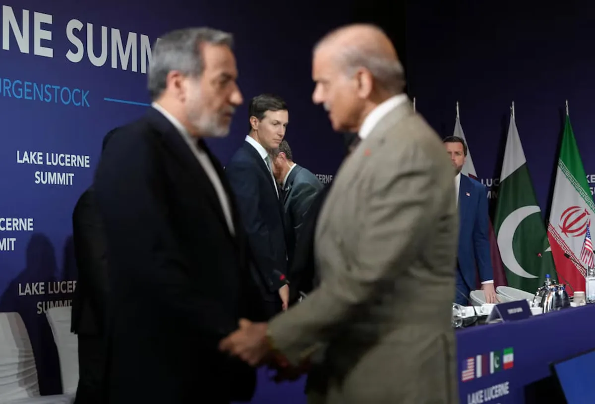 بعد انتهاء المفاوضات.. الوفد الإيراني برئاسة «قاليباف» يغادر سويسرا إلى طهران