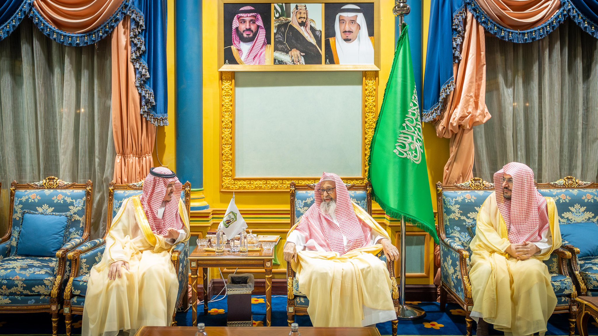 مفتي عام المملكة يستقبل رئيس ديوان المظالم  في مكتبه بالرياض