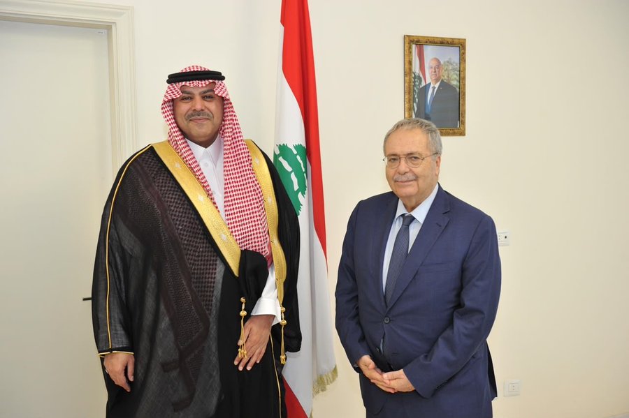 سفير المملكة في بيروت يبحث مع نائب رئيس الوزراء اللبناني سبل تعزيز التعاون المشترك