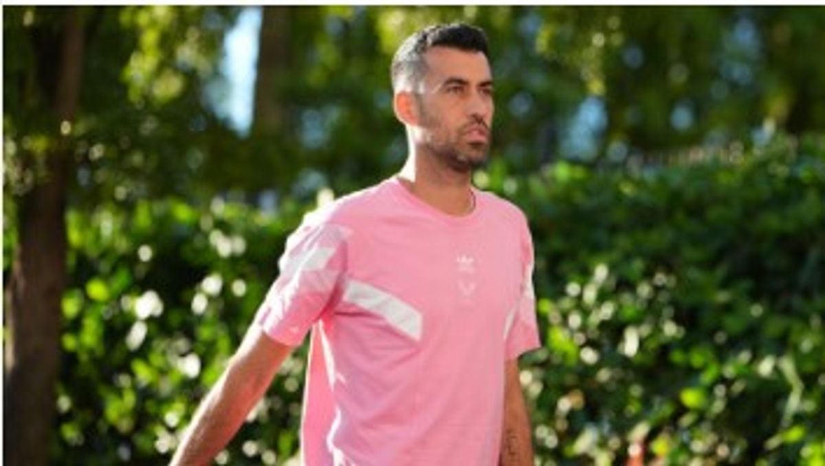 Sergio Busquets inicia su carrera como entrenador en el Barcelona Atlètic