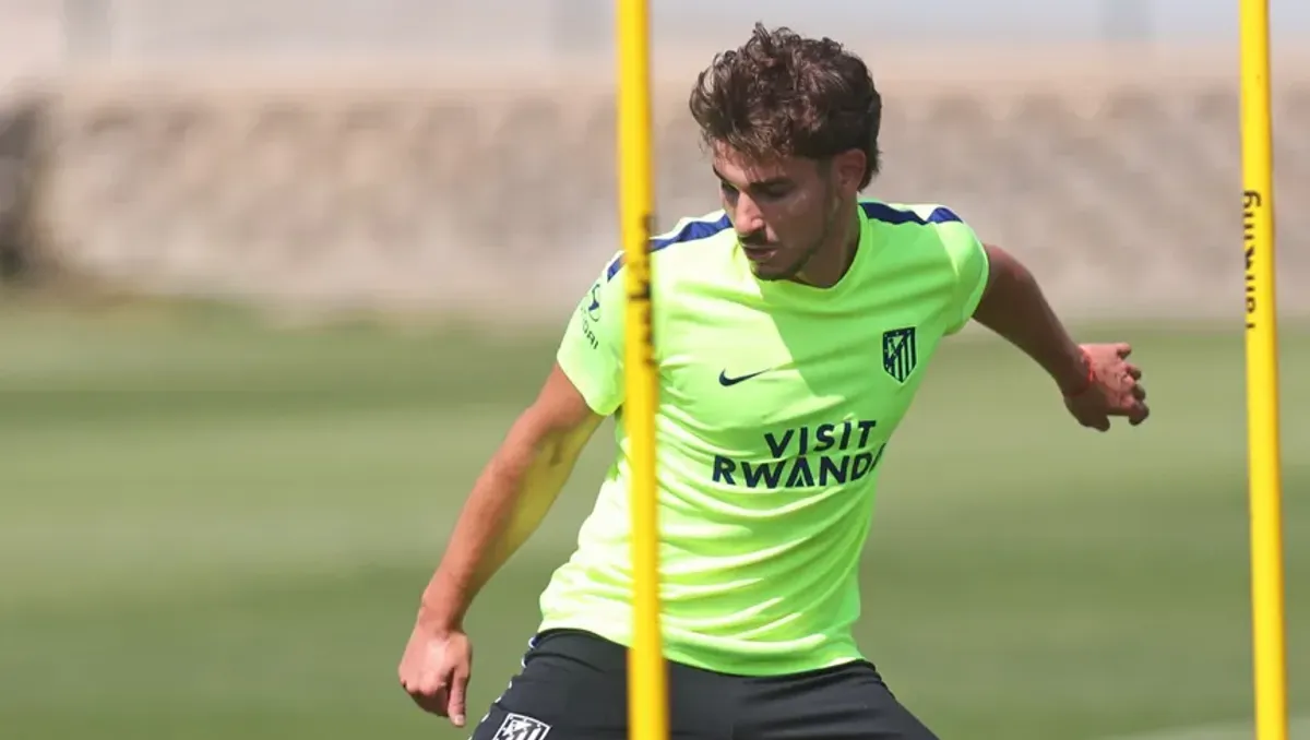 Julian Alvarez returns to Atletico Madrid training amid Barcelona interest