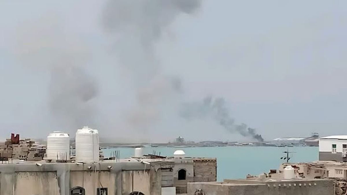 Houthis target solar power station supplying Mokha, Yemeni military says
