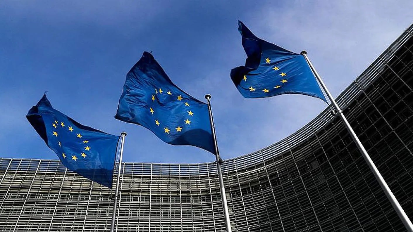 EU backs US economic measures to isolate Iran