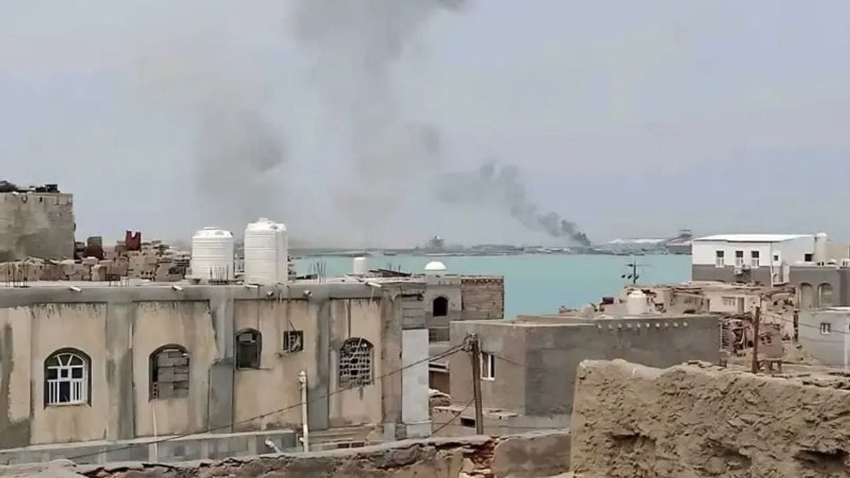 Hodeidah governor survives Houthi assassination attempt amid missile attacks