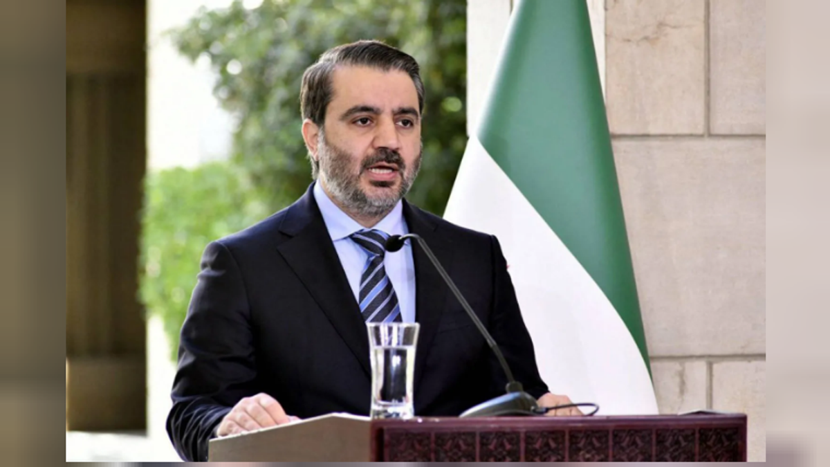 Syrian foreign minister reopens embassy in Tripoli after 14-year closure