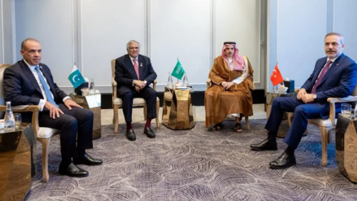 Le ministre saoudien des Affaires étrangères au sommet régional d’Amman