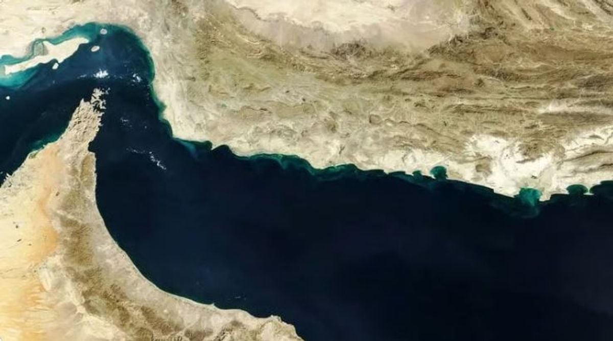US offered to lift sanctions on Iran in exchange for reopening Strait of Hormuz: Al Arabiya