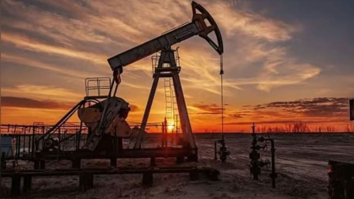 Oil prices fall as Gulf states, Iran near possible Hormuz deal