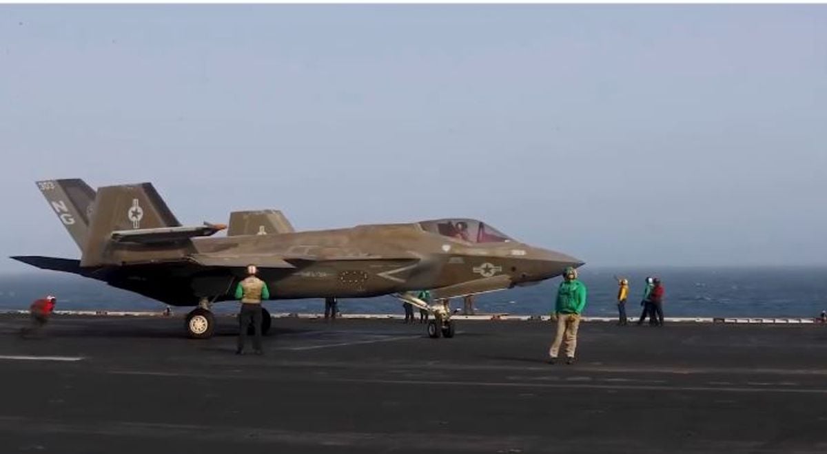 США изменили курс 35 торговых судов в рамках блокады Ирана