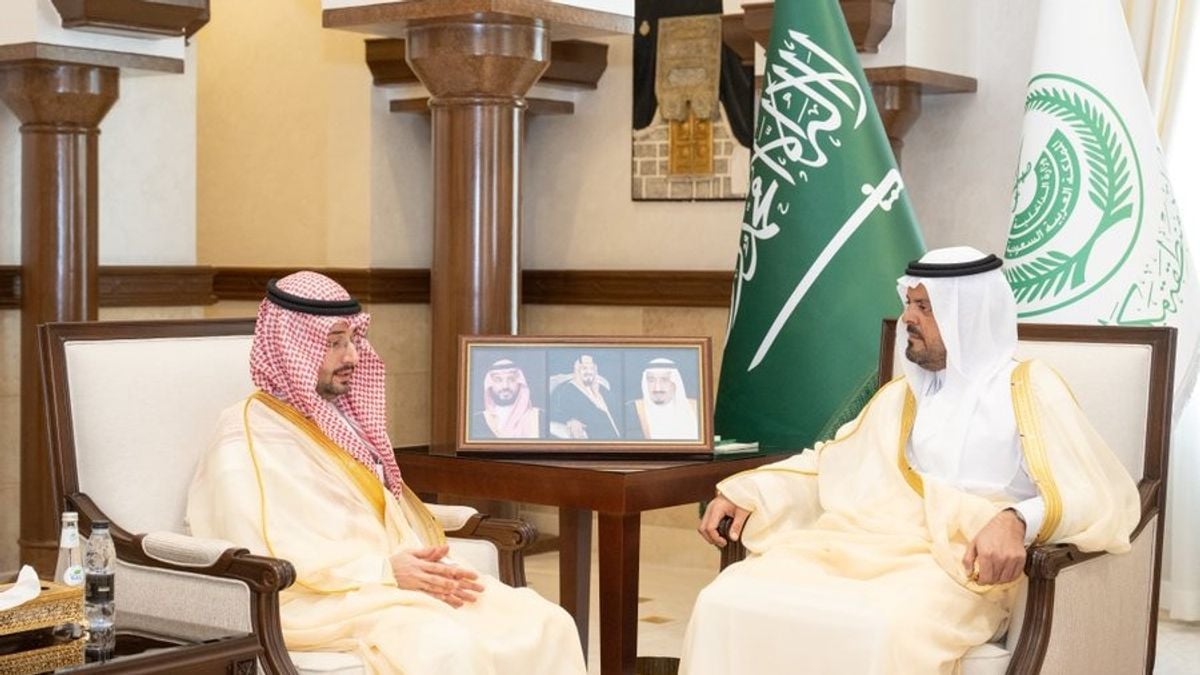 Makkah deputy governor reviews strategic projects with region’s development chief