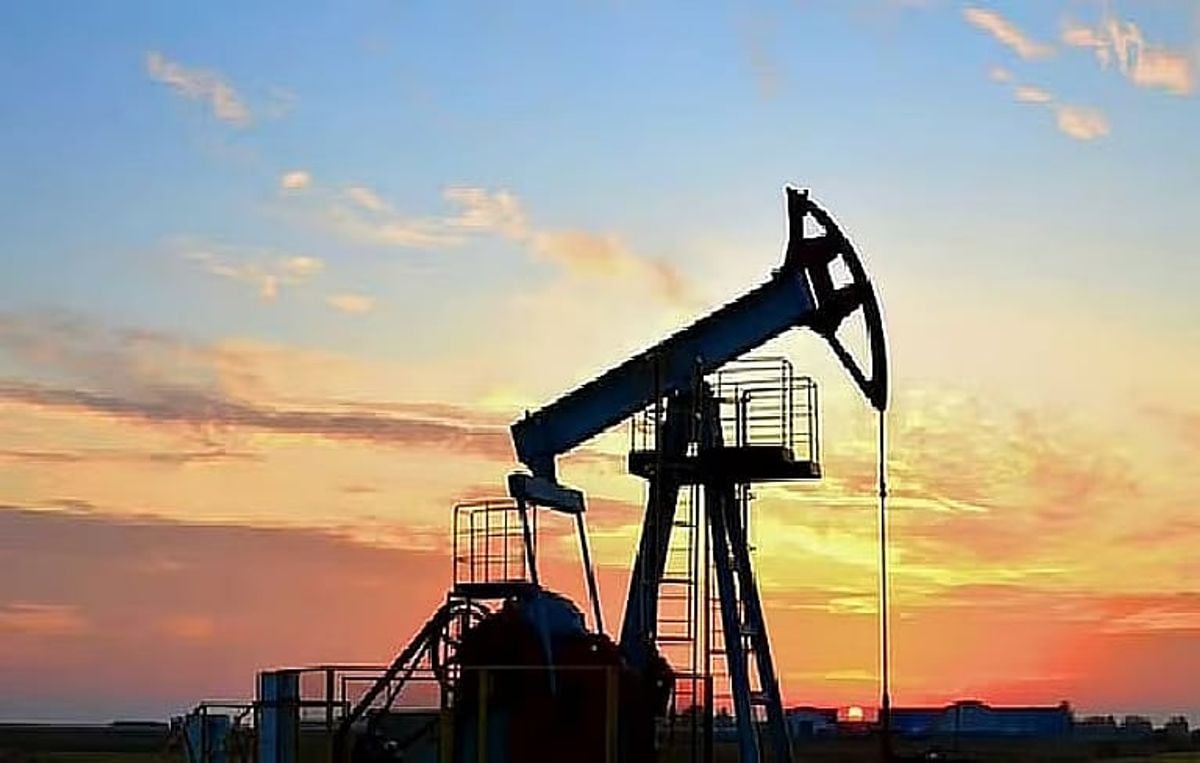 МЭА: мировой рынок нефти столкнулся с дефицитом в 1,8 млн баррелей в сутки