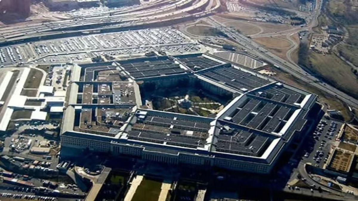 Pentagon dismisses Stars and Stripes publisher, editors over insubordination