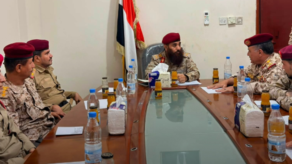 Yemeni military commander stresses readiness of Taiz front