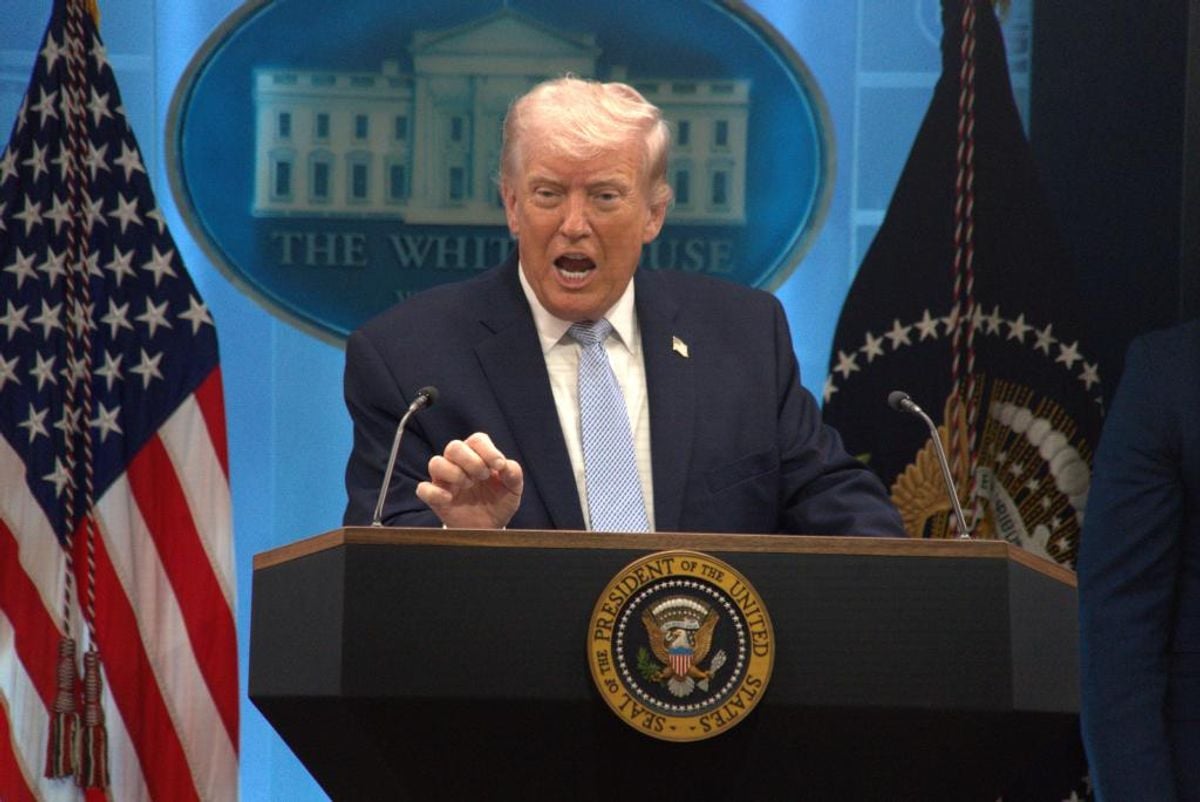 Trump banking on Iranian unrest to push for full terms, US source says