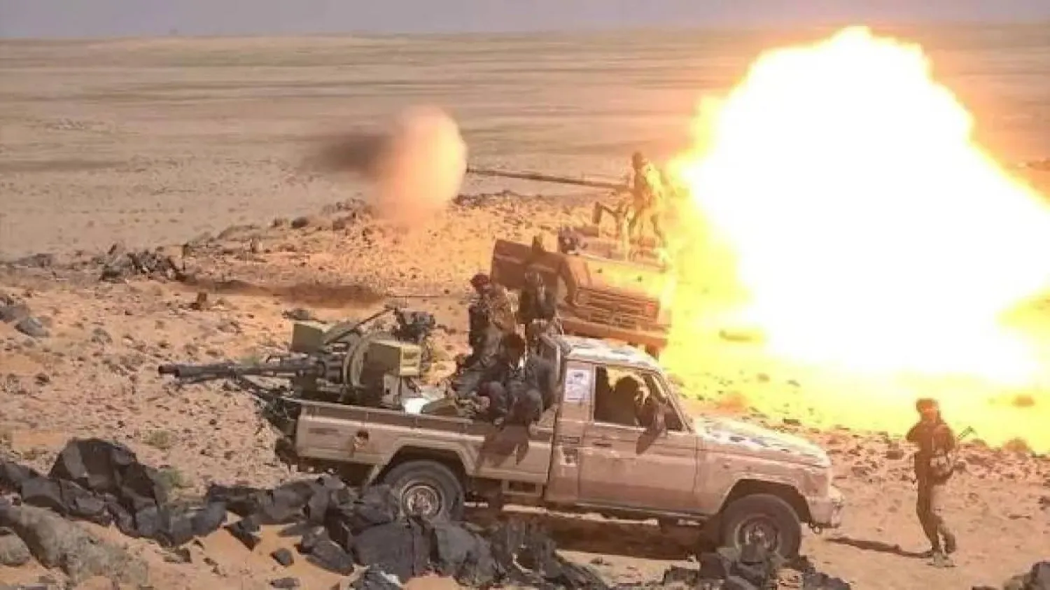 Yemeni armed forces launch airstrikes on Houthi positions west of Taiz