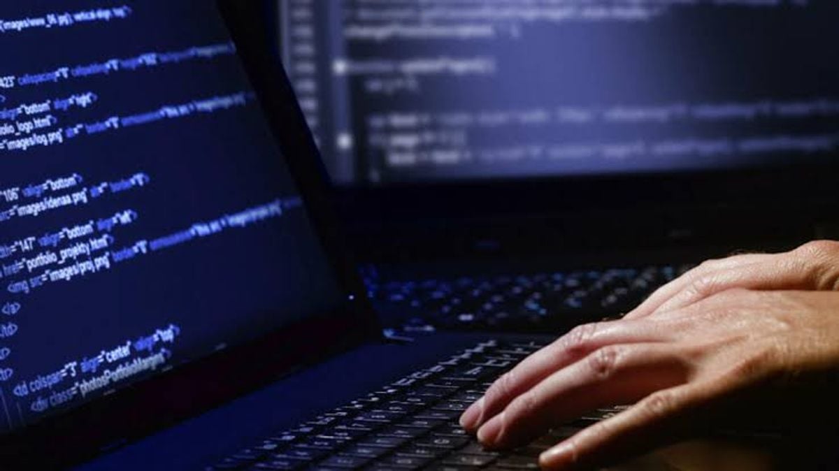 UK, US and Netherlands warn of Iranian spyware targeting dissidents and journalists