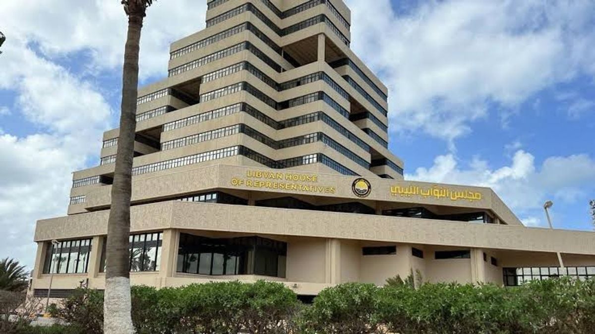 Libyan parliament session disrupted as security forces surround Benghazi headquarters