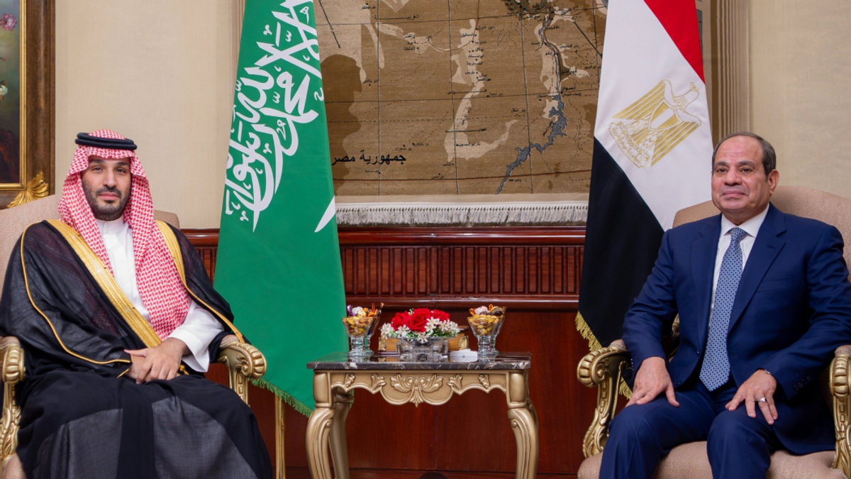Egypt's president reaffirms support for Saudi Arabia in call with crown prince