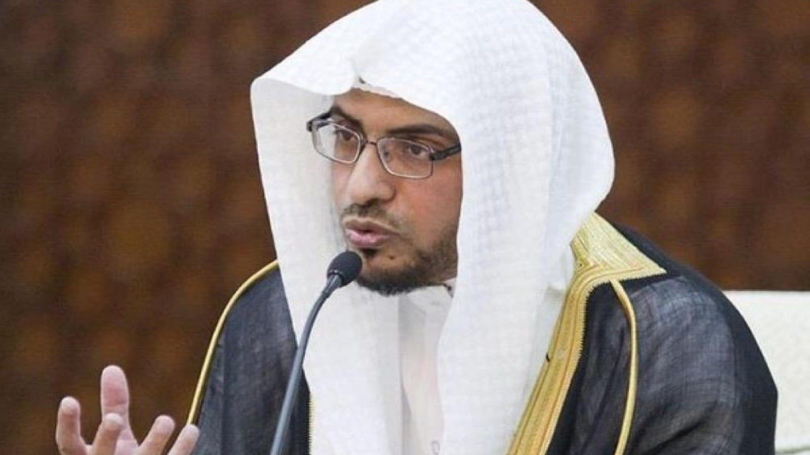 Houthi attacks on holy sites insult two billion Muslims, says mosque imam