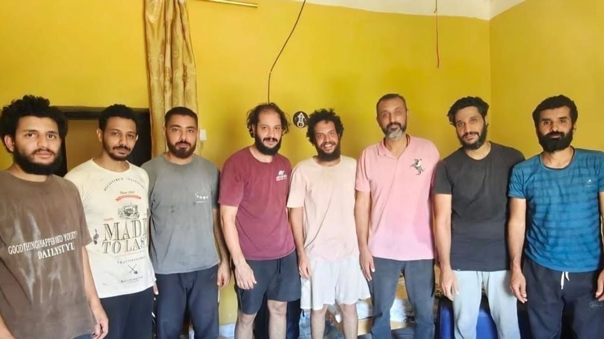 Egypt announces release of eight sailors kidnapped off Somalia