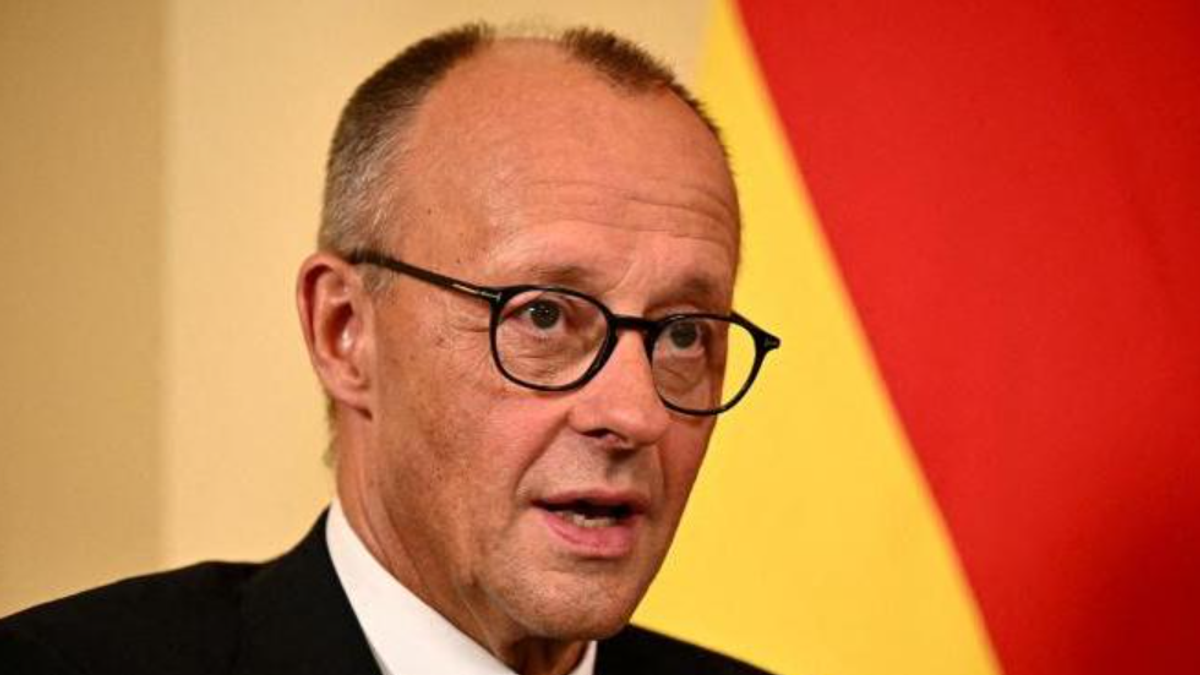 German chancellor urges Iran to open Strait of Hormuz, halt proxy support