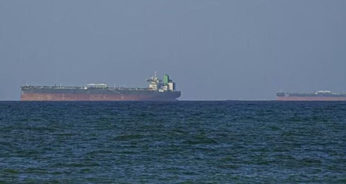 Strait of Hormuz shipping traffic drops below 10-day average