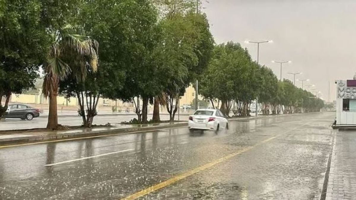 سعودی عرب میں آج گرج چمک کے ساتھ بارش اور تیز ہوائیں متوقع