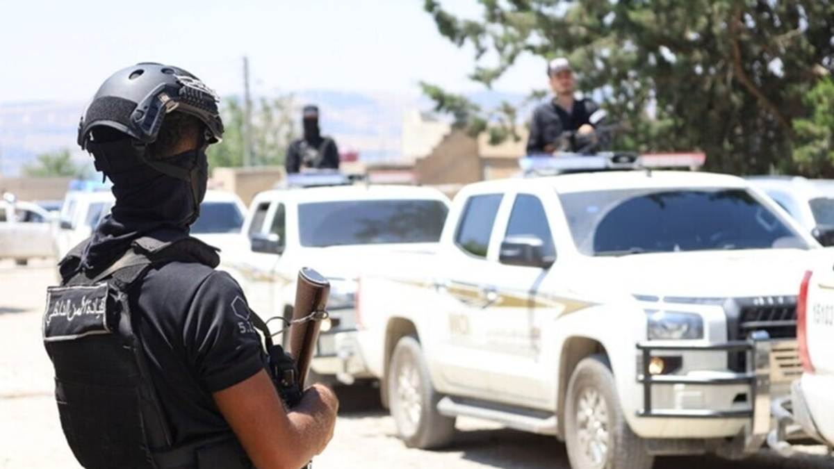 Syrian authorities arrest former brigade commander over war crimes charges