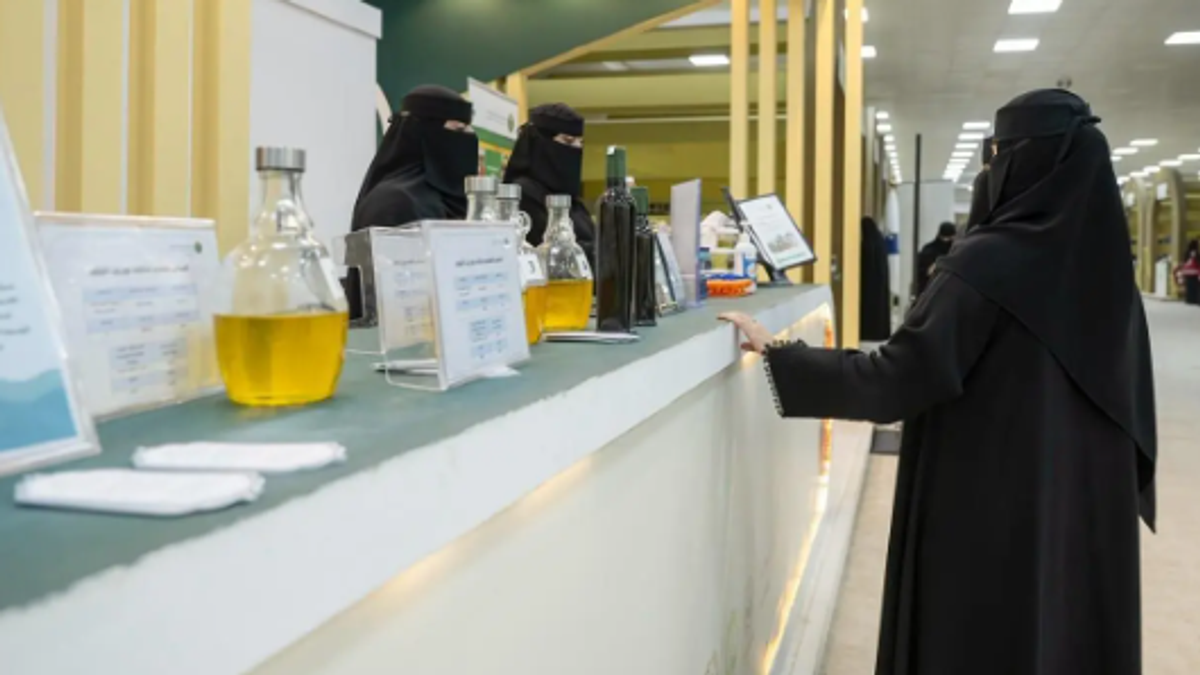 Agricultural services and research showcased to support farmers at Al-Jouf date festival