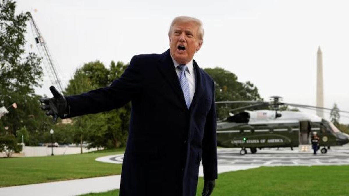 Trump holds talks with Venezuela's interim leader on elections
