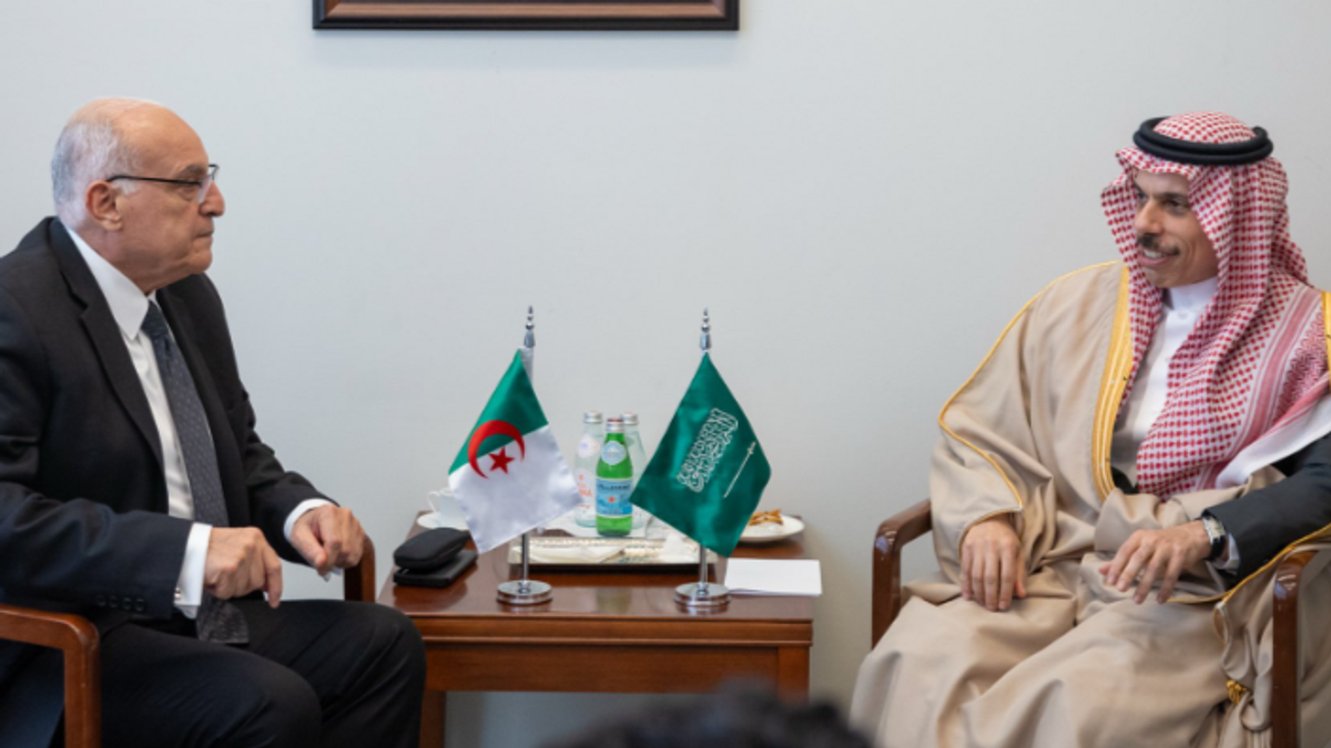 Saudi, Algerian foreign ministers discuss regional developments in New York