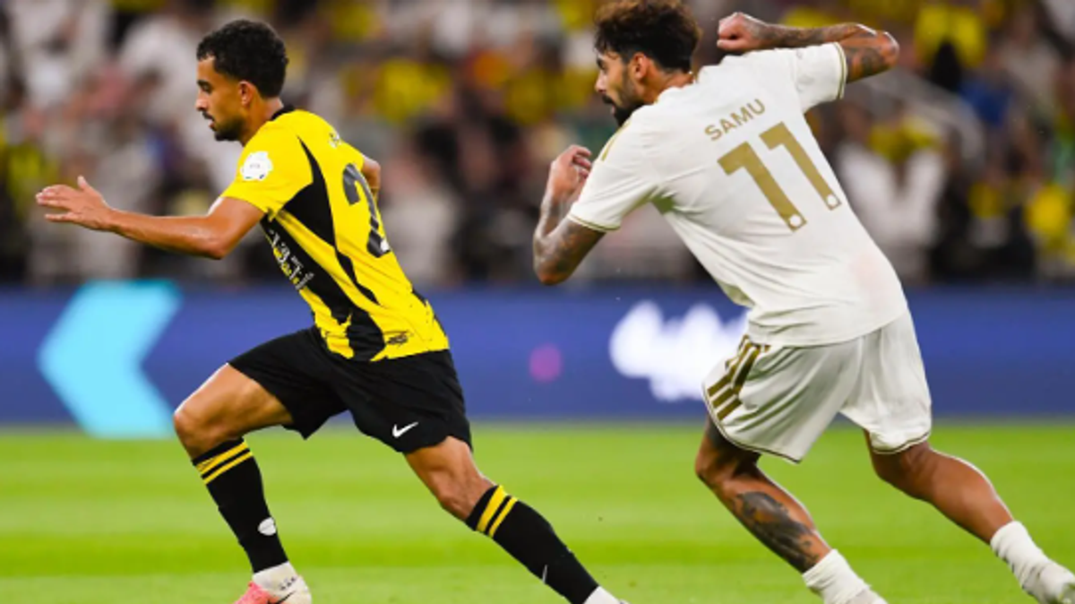 Vesing salue la discipline d'Al-Ittihad, Postecoglou pointe le mauvais départ d'Al-Nassr