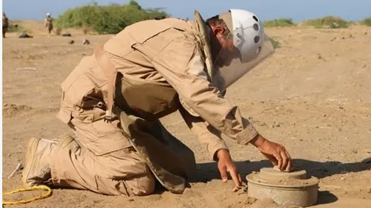Saudi Masam project clears 1,721 landmines in Yemen in one week