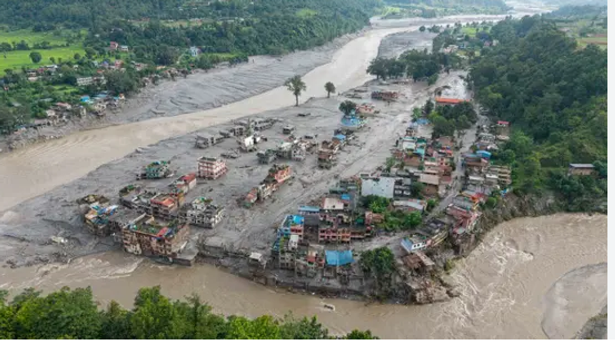 Death toll from floods and landslides in Nepal and China rises to 1,375