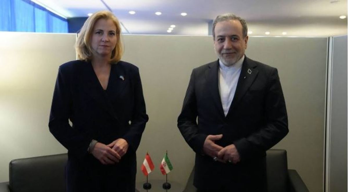 Iranian foreign minister: US must halt destabilization for maritime security