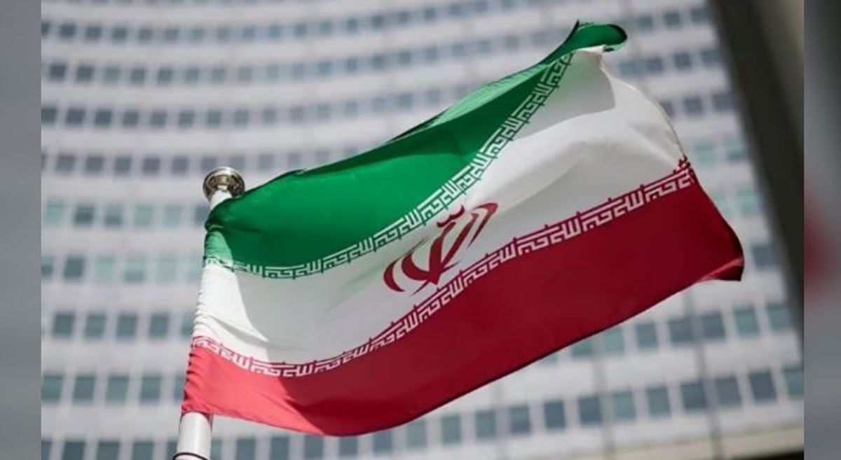 إيران تندد بهجمات أمريكية على ناقلات نفط تابعة لها وتتوعد بالرد