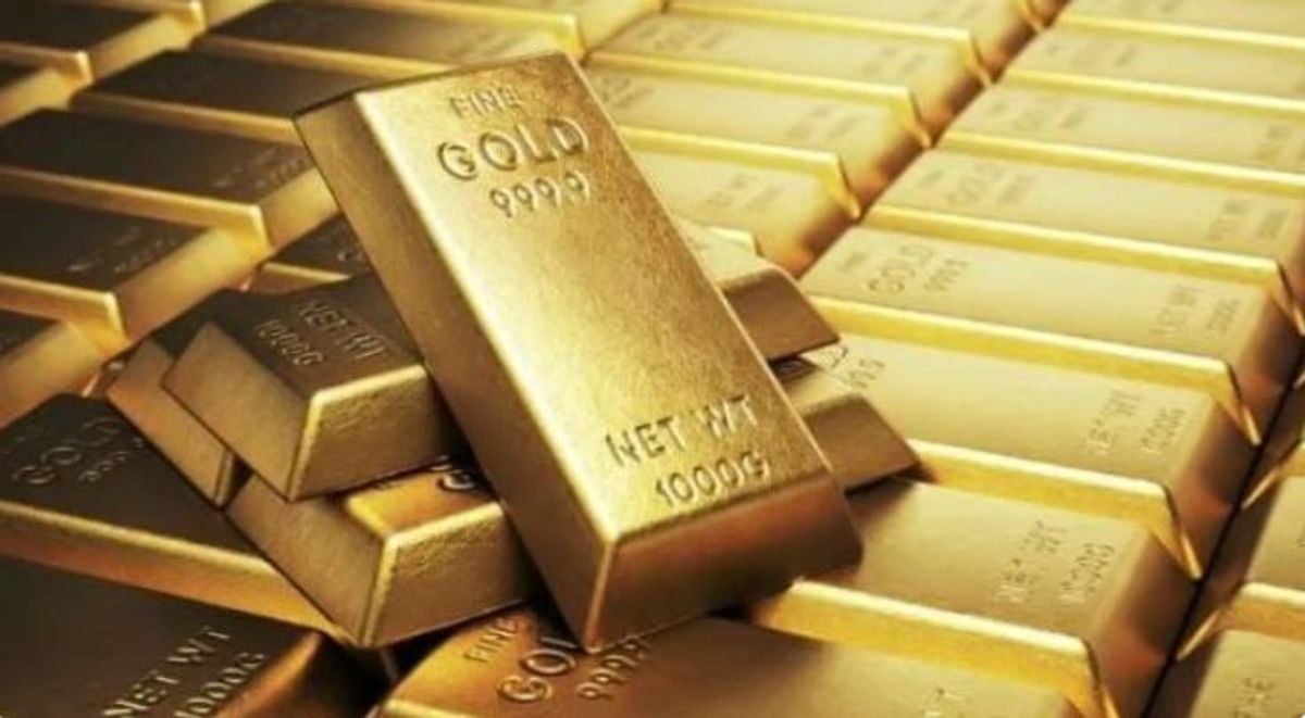 Harga Emas Sentuh Level Tertinggi Sepekan Seiring Turunnya Harga Minyak