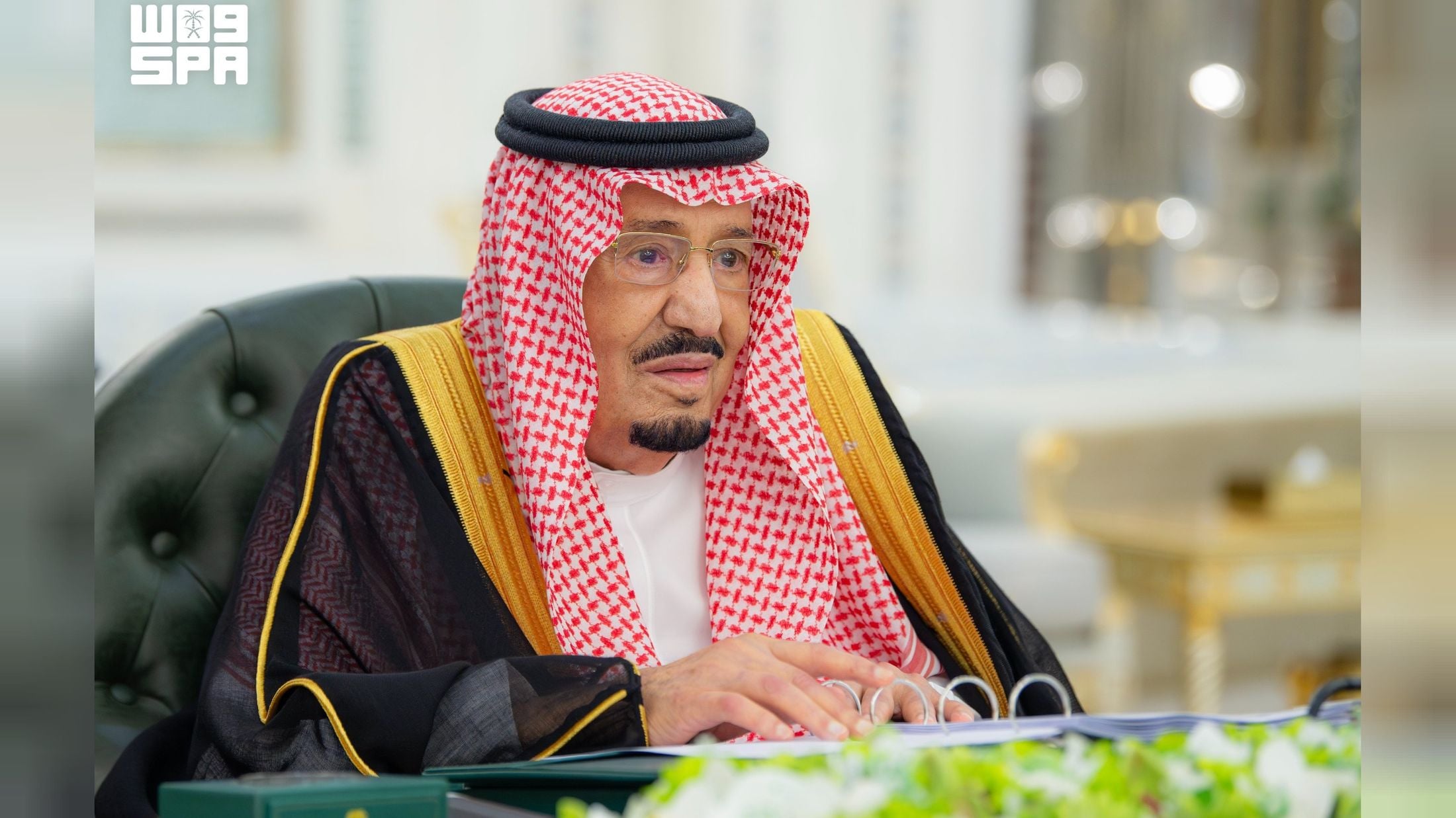 King Salman condemns Houthi attempt to target Mecca, praises security forces