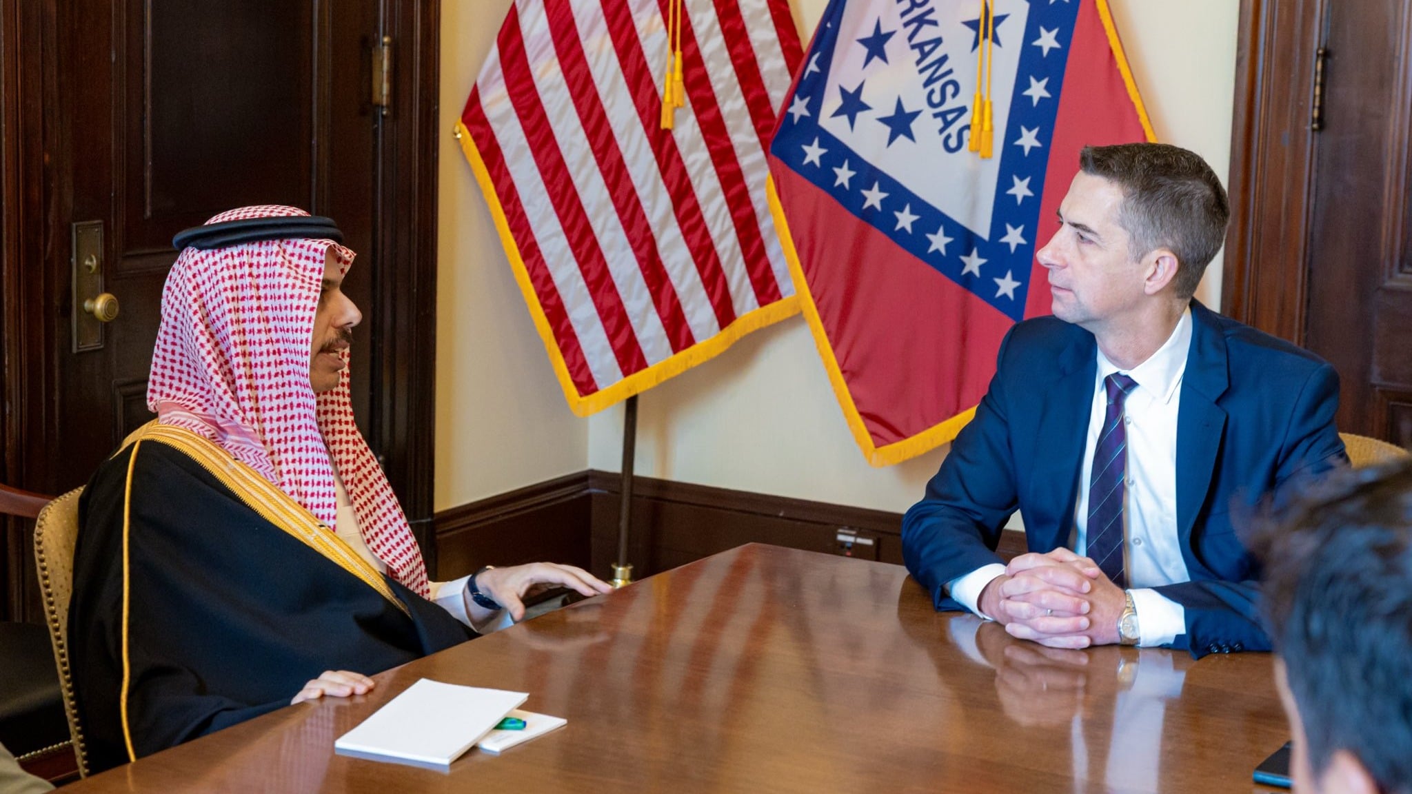 Saudi foreign minister discusses political, security developments with US Senate Intelligence Committee chair